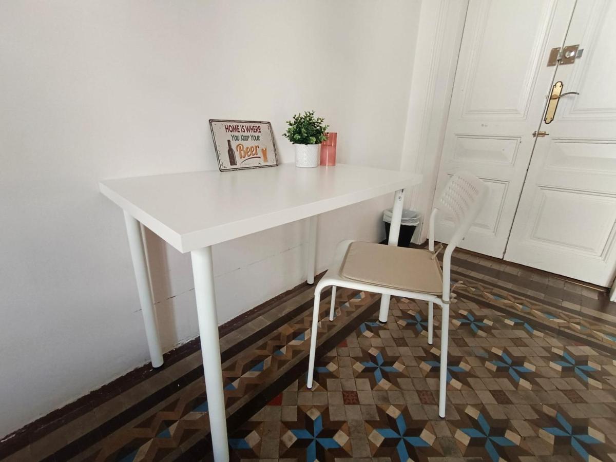 By Urquinaona Rooms Barcelona Eksteriør billede