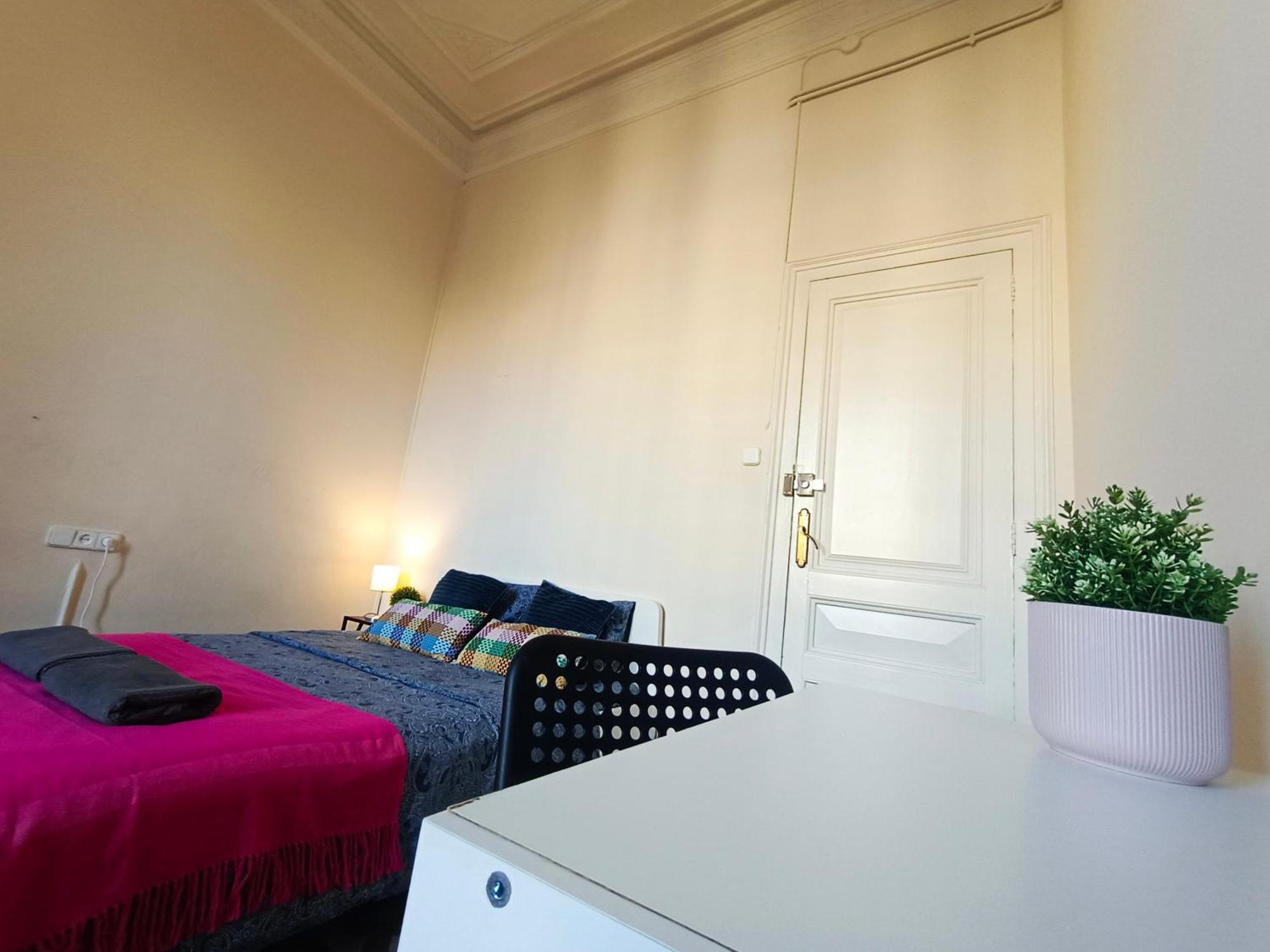 By Urquinaona Rooms Barcelona Eksteriør billede