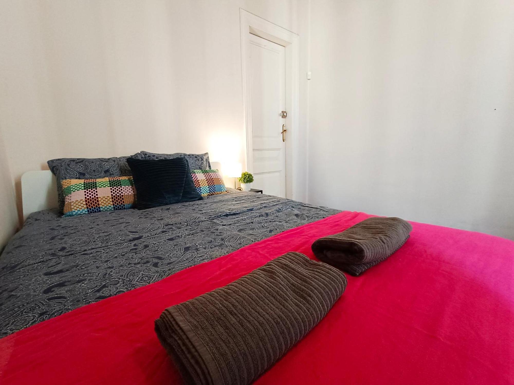 By Urquinaona Rooms Barcelona Eksteriør billede